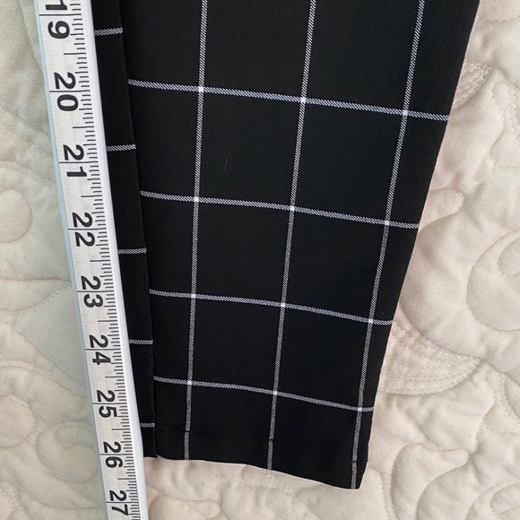 Streetwear Society Black and White Check Leggings - Picture 5 of 10